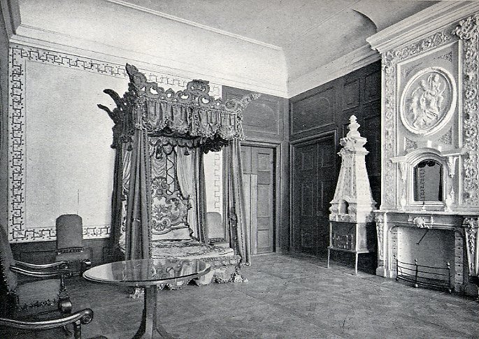 Plik:Palac kamieniec 7.jpg