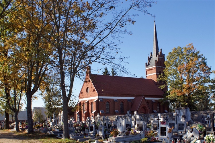 Plik:Kosciol walenty lipowiec 1.jpg