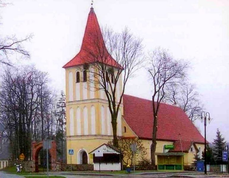 Plik:Kosciol trojcy juchy 1.jpg