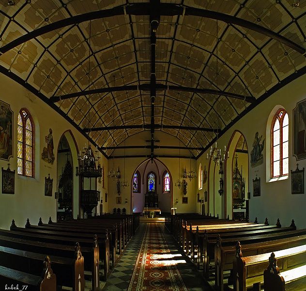 Plik:Kosciol serce pasym 3.jpg