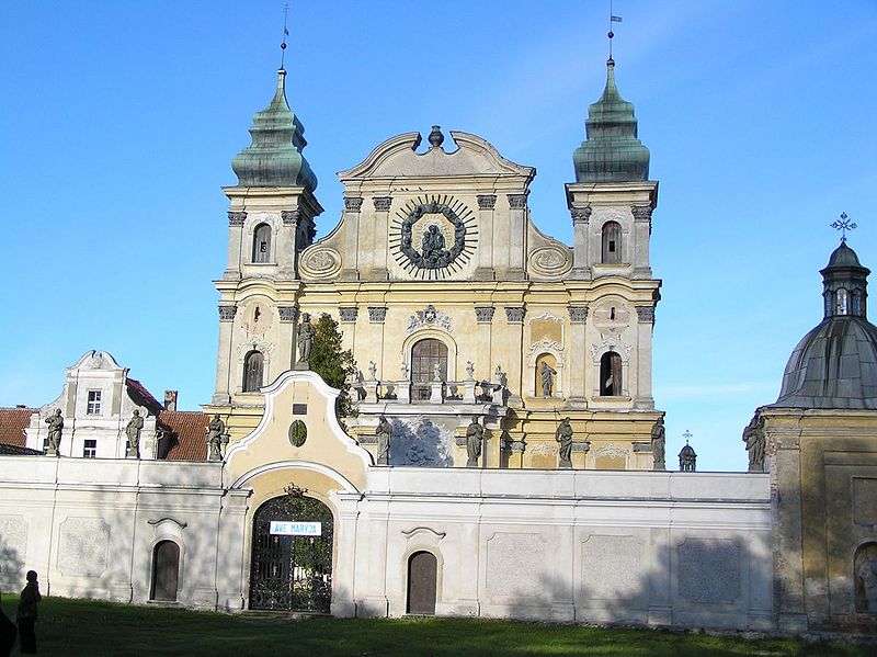 Plik:Krosno baz.jpg