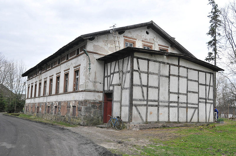 Plik:Dwor tumiany 1.jpg