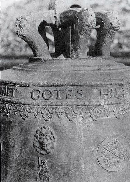 Plik:Dzwon gutkowo II.jpg