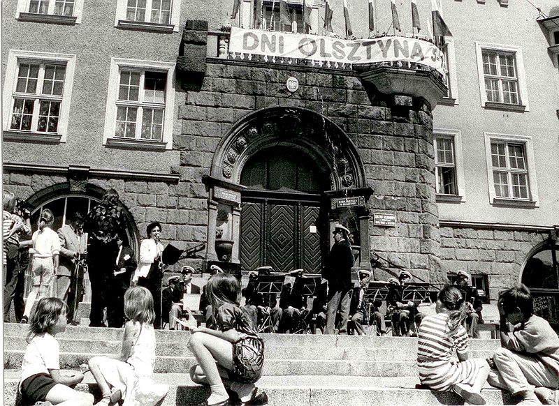 Plik:Dni olsztyna1992.jpg