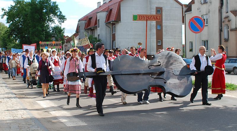 Plik:Kapele hala 26.06.2010 2611.jpg