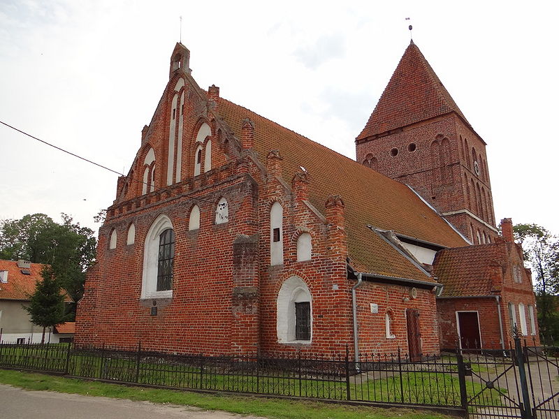 Plik:Kosciol jelonki 2.jpg