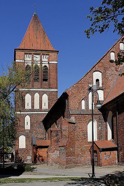 Plik:Kosciol bartlomiej paslek 1.jpg