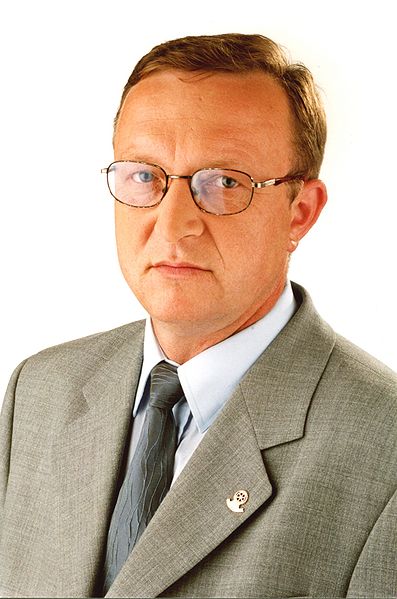 Plik:JanuszLewandowski.jpg