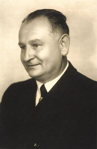 Plik:Maksymilian Kubacki.jpg