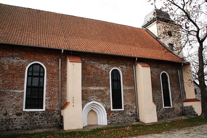 Plik:Kosciol ewangelicki olsztynek 1.jpg