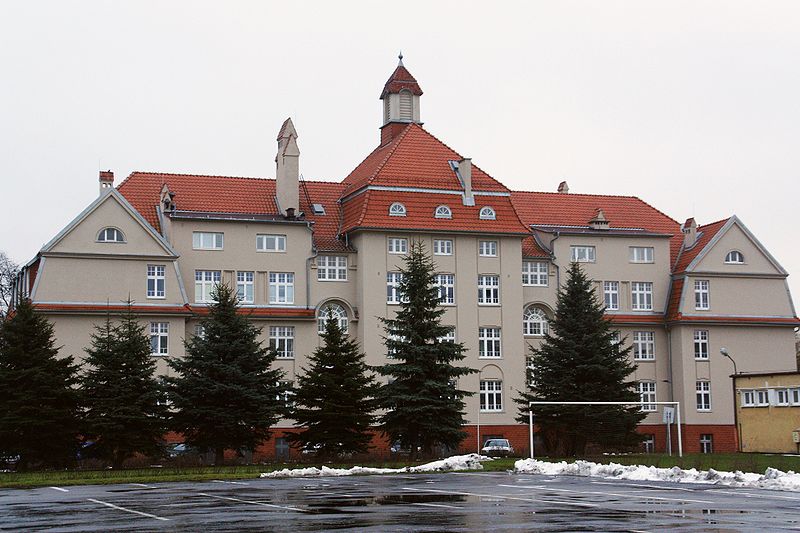 Plik:Miejski dom opieki olsztyn 2.jpg