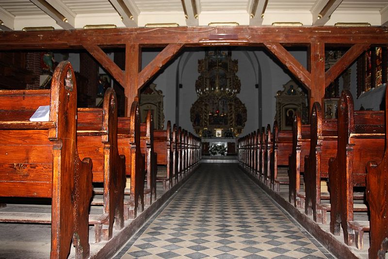 Plik:Kosciol bartlomiej milomlyn 2a.jpg