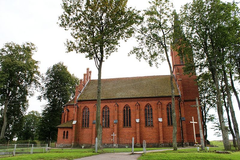 Plik:Kosciol trojcy dzwierzuty 1a.jpg