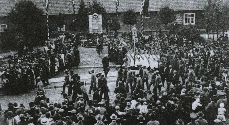 Plik:Pomnik regimentu wegorzewo 1.jpg