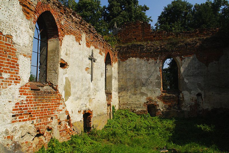 Plik:Kosciol osetnik 1.jpg