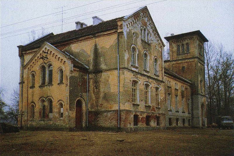 Plik:Palac osieka bialy 3.jpg